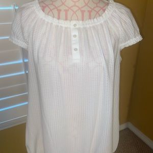 Short sleeve top